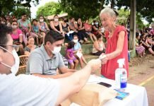 Familias de Ayolas recibieron bonos navideños