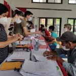 Pescadores del Ñeembucú reciben, por primera vez, bonos de apoyo por veda