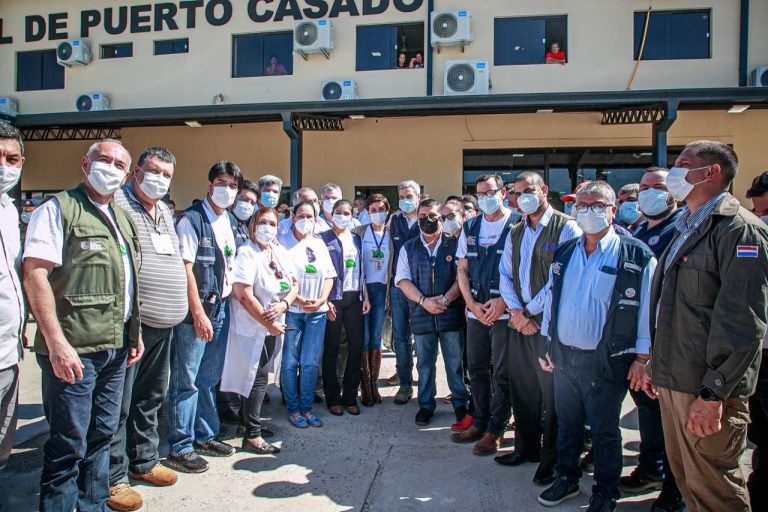 Exitoso operativo de atención médica llegó a más de 2.100 pobladores del Alto Paraguay Exitoso operativo de atención médica llegó a más de 2.100 pobladores del Alto Paraguay
