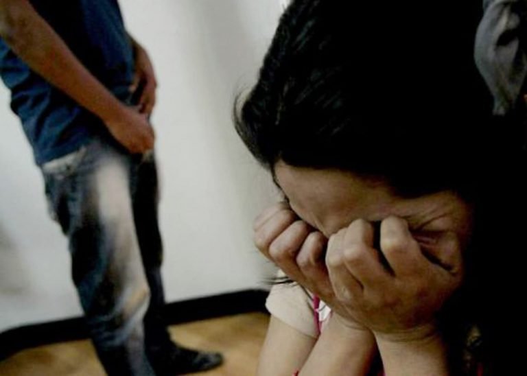 Investigan a hombre que supuestamente habría embarazado a su propia hija
