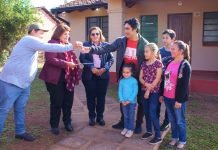 Familias afectadas por suba del embalse reciben viviendas de la EBY