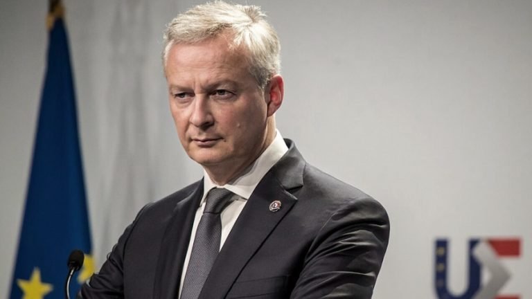 Francia negocia con Emiratos Árabes para reemplazar el petróleo que le compraba a Rusia