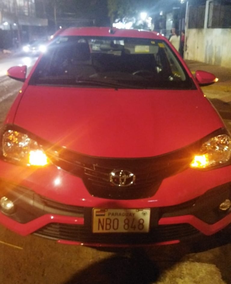 AGENTE DE LA PMT FUE ROZADA POR UN VEHÍCULO