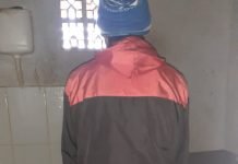 TENDRÁ QUE «MUSIKEAR» PERO EN EL CALABOZO