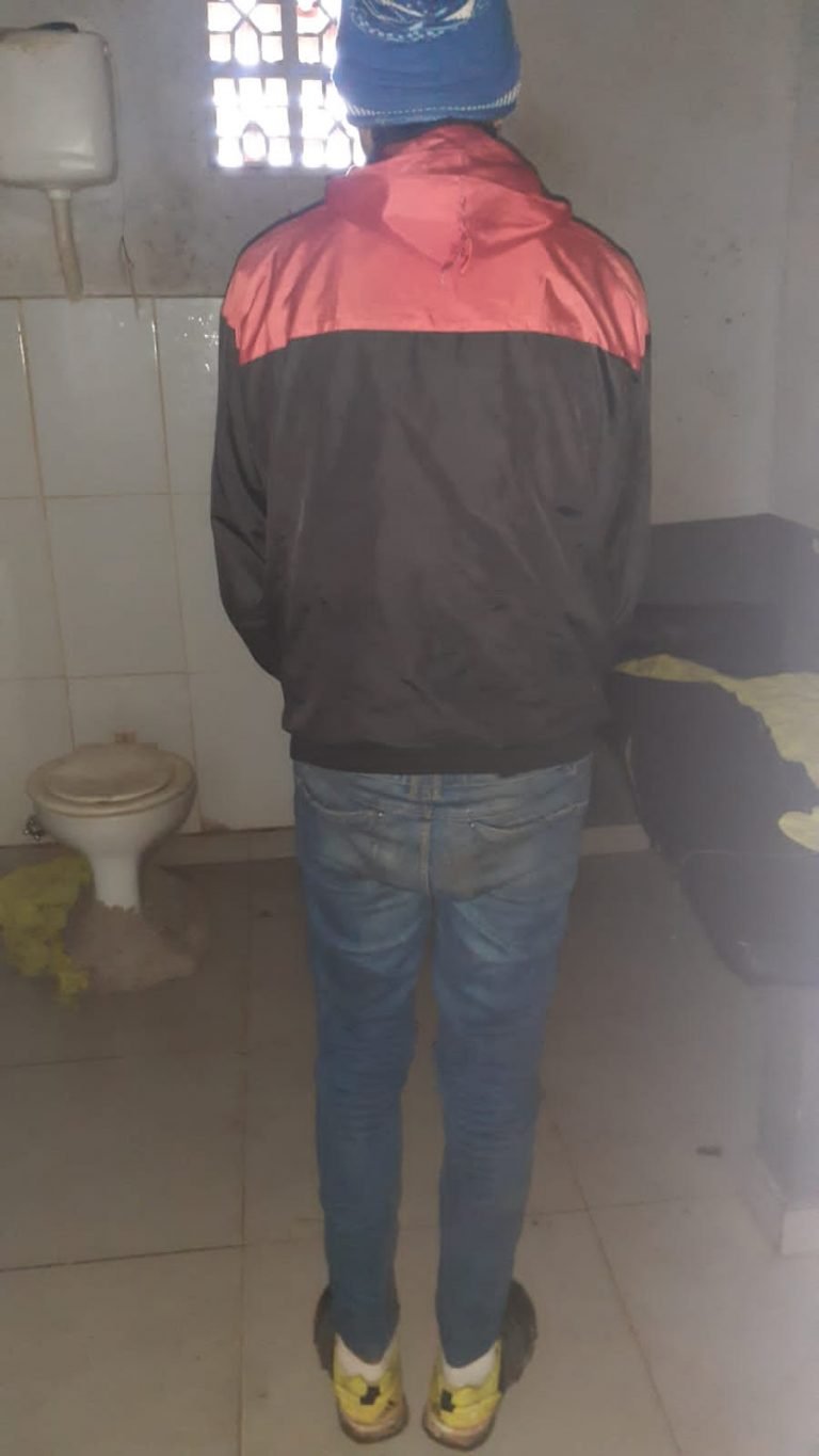 TENDRÁ QUE «MUSIKEAR» PERO EN EL CALABOZO