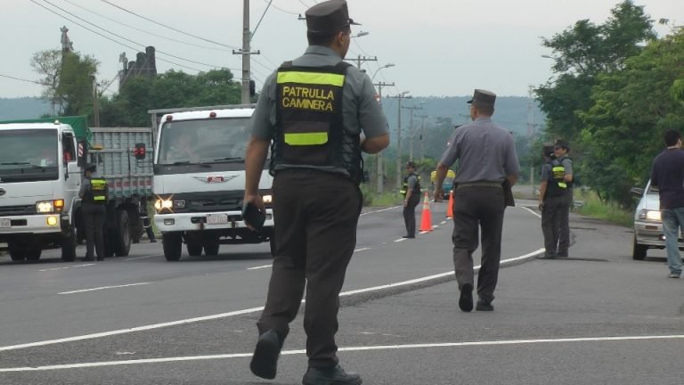 Patrulla Caminera reporta 448 vehículos demorados en controles durante la semana Patrulla Caminera reporta 448 vehículos demorados en controles durante la semana