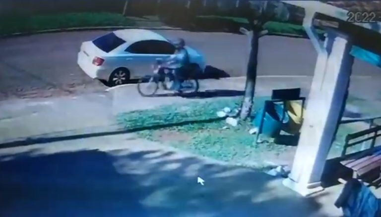 DELINCUENTE SE ALZÓ CON EL BICICLO DE UNA PROFESIONAL DE LA USF DE MIRANDA