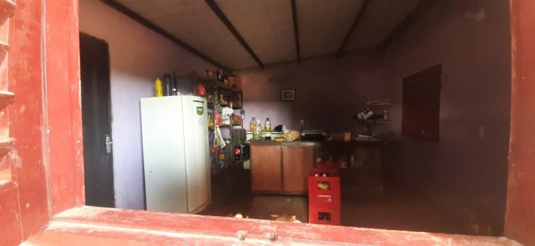 FESTÍN PARA DELINCUENTES QUE VACIARON UN DESPENSA EN BOGADO