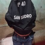 MIDIENDO FUERZAS EN UN «TORNEO DE PULSEADAS» Y FUE VICTIMA DE HURTO