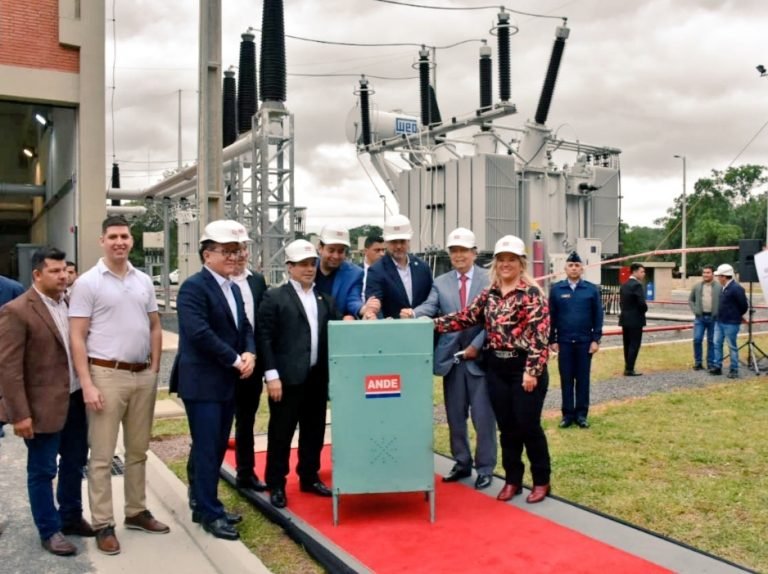 En inauguración de subestática de ANDE, destacan adecuación de líneas en Yacyretá para el fortalecimiento del sistema eléctrico En inauguración de subestática de ANDE, destacan adecuación de líneas en Yacyretá para el fortalecimiento del sistema eléctrico