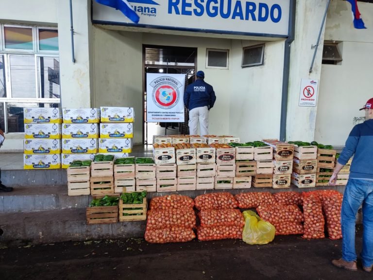 Aduaneros incautaron productos frutihortícolas