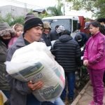 Pescadores de Itapúa reciben kits de víveres