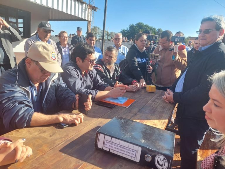 INDI acuerda avanzar en mensura judicial para resolver conflicto sobre tierras en Itakyry INDI acuerda avanzar en mensura judicial para resolver conflicto sobre tierras en Itakyry
