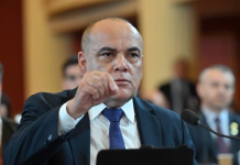 Senado podría revocar restitución de fueros de los tres senadores