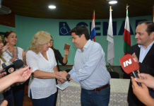 Yacyretá entregó en Itapúa aportes para desarrollo social e infraestructura vial