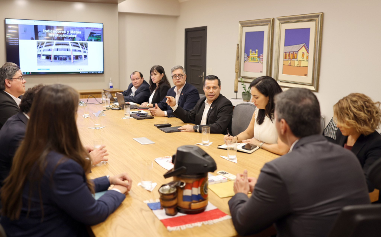 Peña ratifica que el sistema eléctrico es clave para el desarrollo del Paraguay Peña ratifica que el sistema eléctrico es clave para el desarrollo del Paraguay