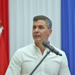 Santiago Peña felicita a los periodistas paraguayos en su día