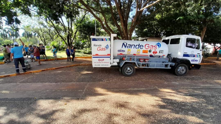 REMESOWSKI GESTIONA EL REGRESO DE ÑANDE GAS AL SUR DEL PAÍS.