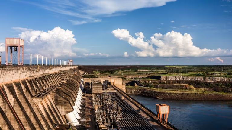 Tarifa de Itaipú ya podría quedar definida este jueves Tarifa de Itaipú ya podría quedar definida este jueves