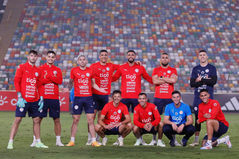 Paraguay enfrenta hoy a Perú en un amistoso previo a la Copa América