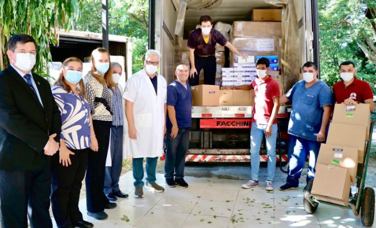 Ministra de Salud encabezó nueva entrega de medicamentos para pacientes del Ineram
