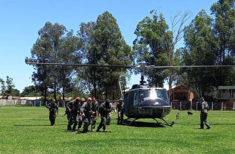 Canindeyú: militares resultan heridos en ataque a helicóptero de la FTC Canindeyú: militares resultan heridos en ataque a helicóptero de la FTC