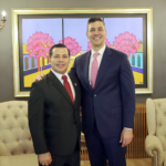 Inversiones en el sistema eléctrico fueron temas de análisis de Peña con titular de la ANDE