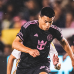 El club de la Premier League que ya presentó una oferta para llevarse a Diego Gómez