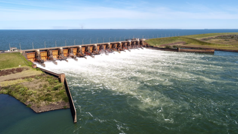 Yacyretá logra nuevo récord de generación de energía