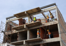 Avanza en Luque construcción de departamentos económicos por parte del MUVH