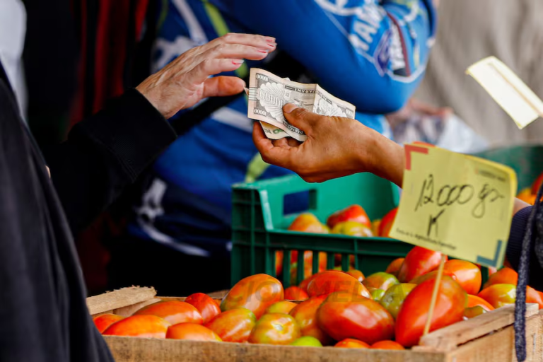Inflación cerró el semestre en 2,8 %: precios se desaceleraron en junio, pero siguen altos