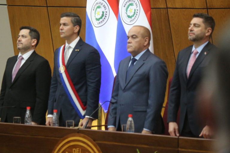 Creación de empleo y exportaciones, entre los ejes presentados en el primer informe del presidente Santiago Peña
