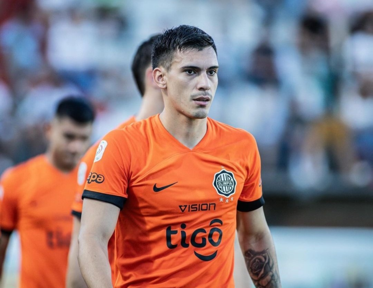 Baja sensible para Olimpia: Fernando Román sufrió rotura de ligamentos