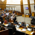 Diputados aprueba proyecto que exige renuncia de Riera y del comandante de la Policía