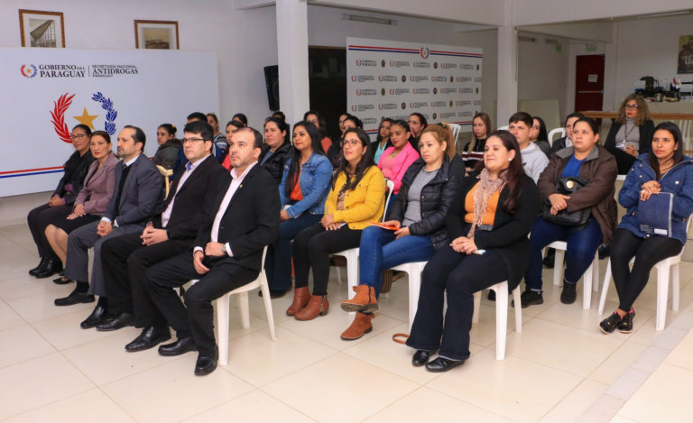 Plan Sumar: capacitan al personal de salud que prestará servicios en tratamiento de adicciones