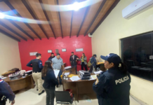 Detienen a cinco camioneros por presunta trata de personas