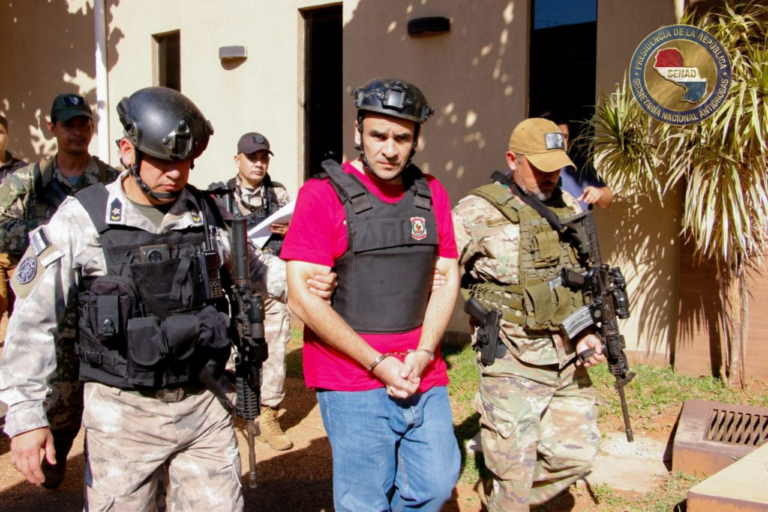 Trasladan a «Tío Rico» a cárcel de máxima seguridad en Minga Guazú Trasladan a «Tío Rico» a cárcel de máxima seguridad en Minga Guazú