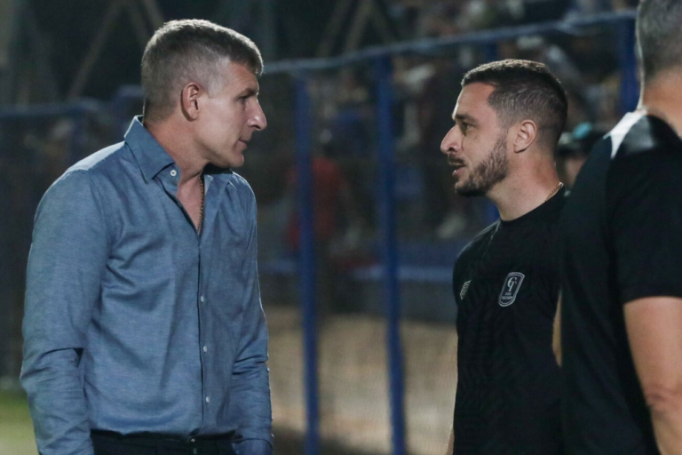 Desde Tacuary hablaron de «robo» y Martín Palermo respondió Desde Tacuary hablaron de «robo» y Martín Palermo respondió