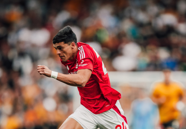 ¡Sueño cumplido! Ramón Sosa hizo su debut en la Premier League