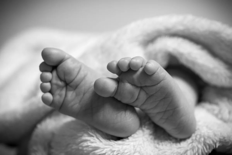 Itapúa: autopsia revela que bebé falleció a causa de golpes brutales