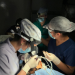 Realizan con éxito cirugía de trasplante capilar a niña de 6 años