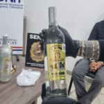 Seminarista mexicano intentó camuflar metanfetamina en botellas de tequila