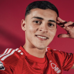 ¡Está habilitado! El precio que tiene Ramón Sosa en el «Fantasy» de la Premier League