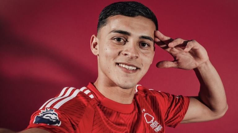¡Está habilitado! El precio que tiene Ramón Sosa en el «Fantasy» de la Premier League