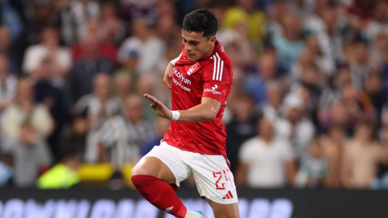 Ramón Sosa sigue sumando minutos, pero el Forest pierde su invicto en la Premier