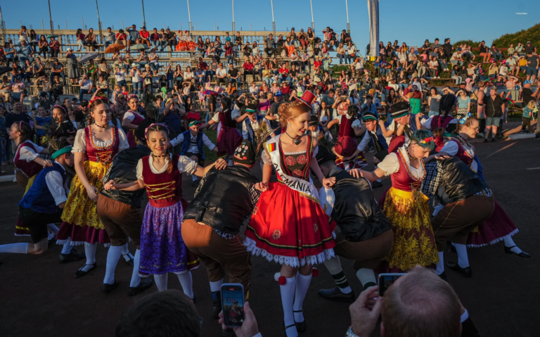 Gran éxito en la Fiesta Nacional de las Colectividades en Hohenau