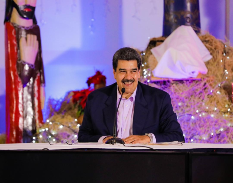 Insólito anuncio: Maduro decreta el adelanto de la Navidad para el 1 de octubre