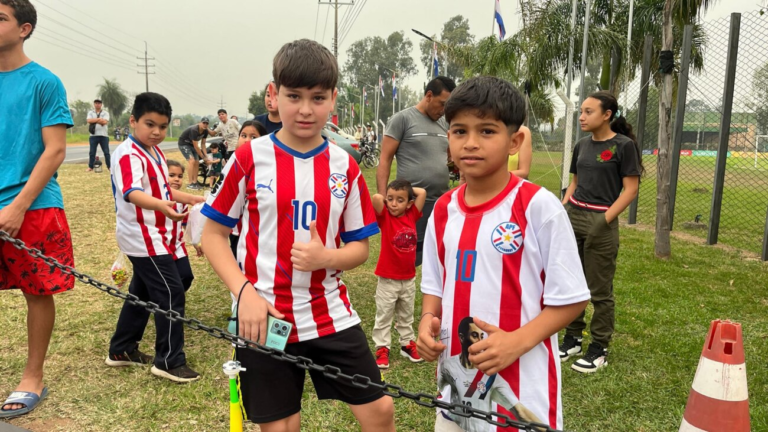 Gustavo Alfaro reconoce la gran influencia de la afición en los jugadores de la Albirroja