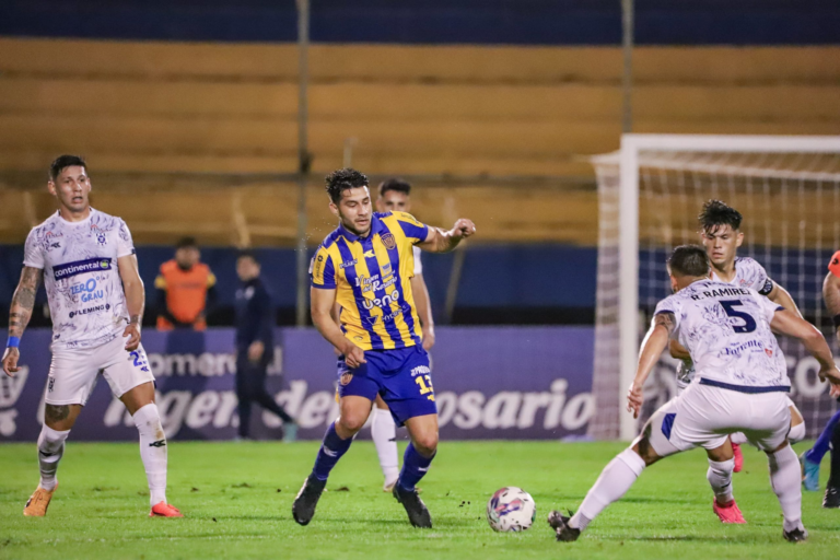 2 de Mayo volvió a sonreír: venció por 3-2 a Luqueño 2 de Mayo volvió a sonreír: venció por 3-2 a Luqueño