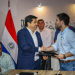 EBY firma convenio para protección de la niñez y lleva inversiones sociales y sanitarias a Itapúa